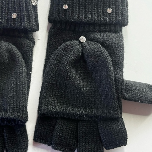 NWT Vince Camuto Set Hat & Gloves - Picture 3 of 6